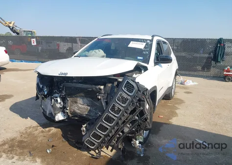 2023 Jeep Compass Latitude 4X4 from USA, damaged, VIN 3C4NJDBN1PT509272
